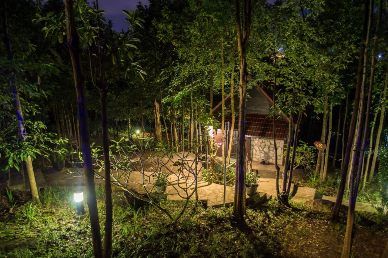 Port Hedonia Hotel Sihanoukville Exterior photo